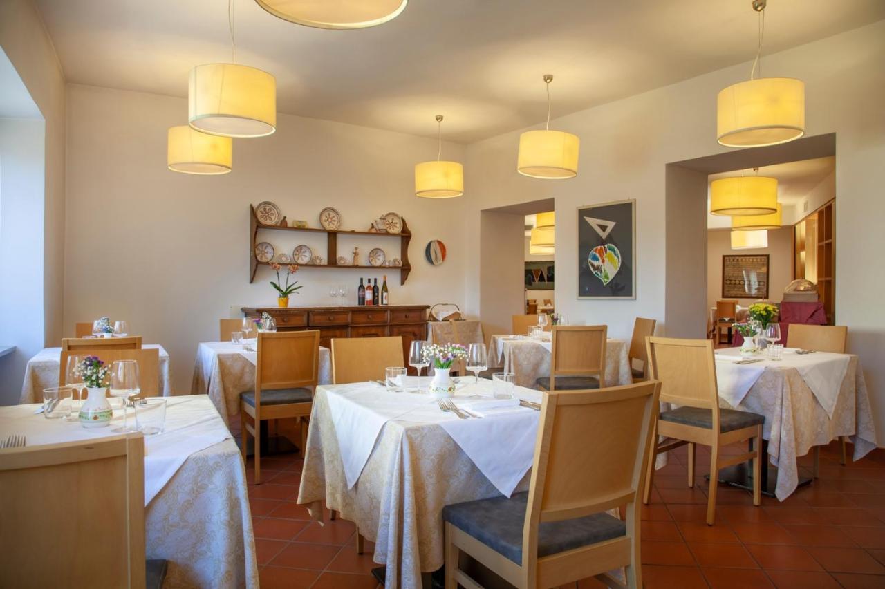 Hotel Romanda Levico Terme Exterior photo