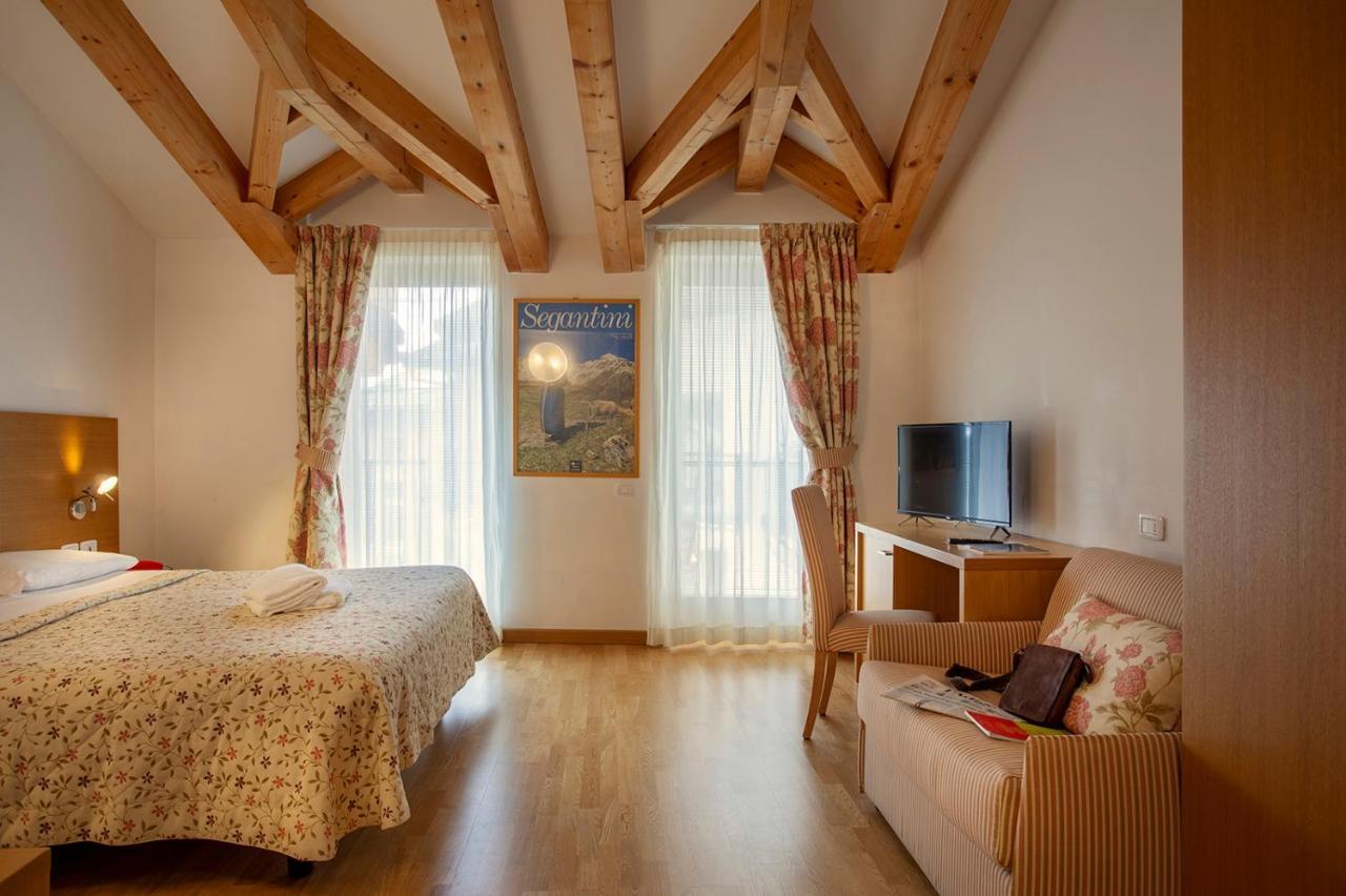 Hotel Romanda Levico Terme Exterior photo