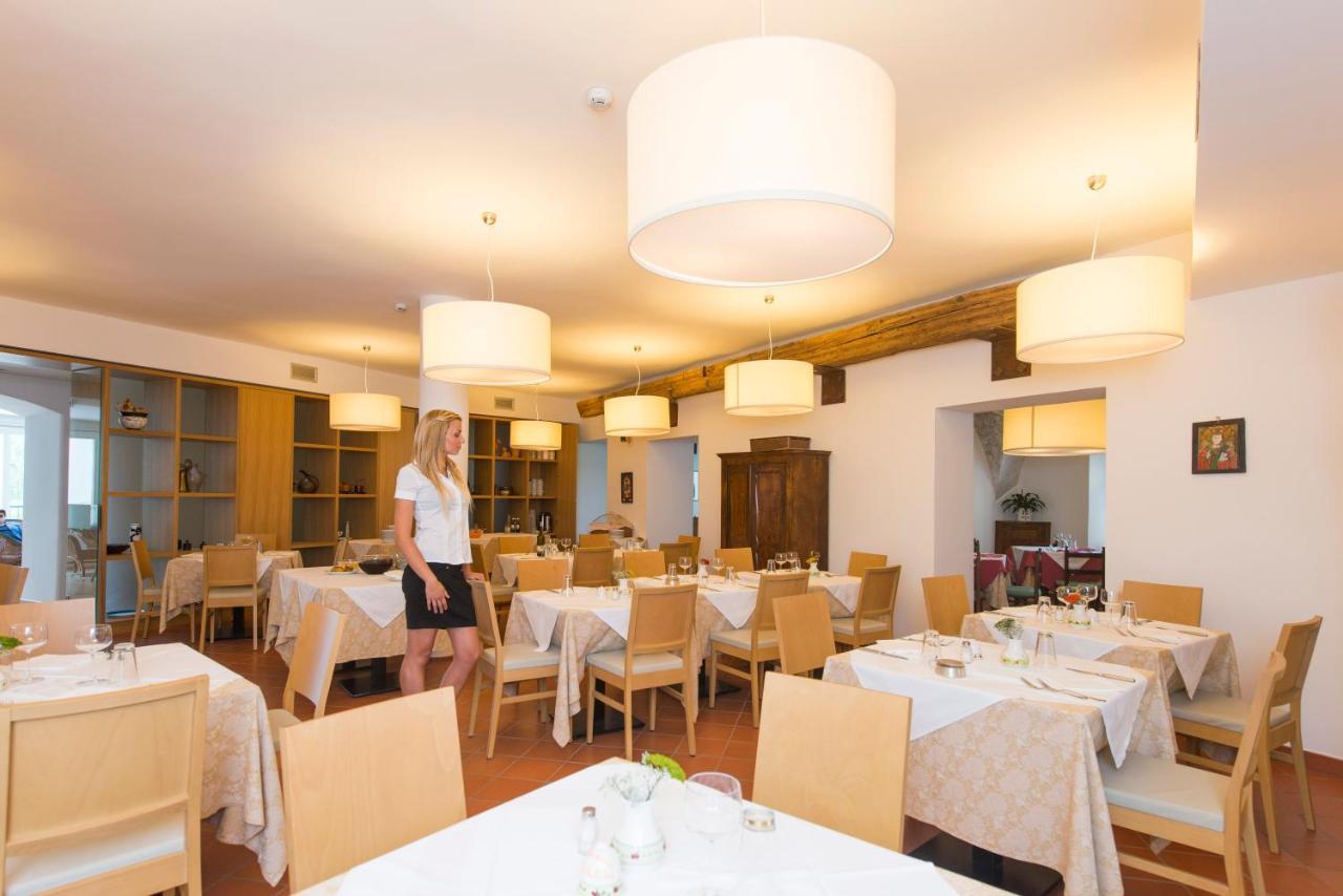 Hotel Romanda Levico Terme Exterior photo